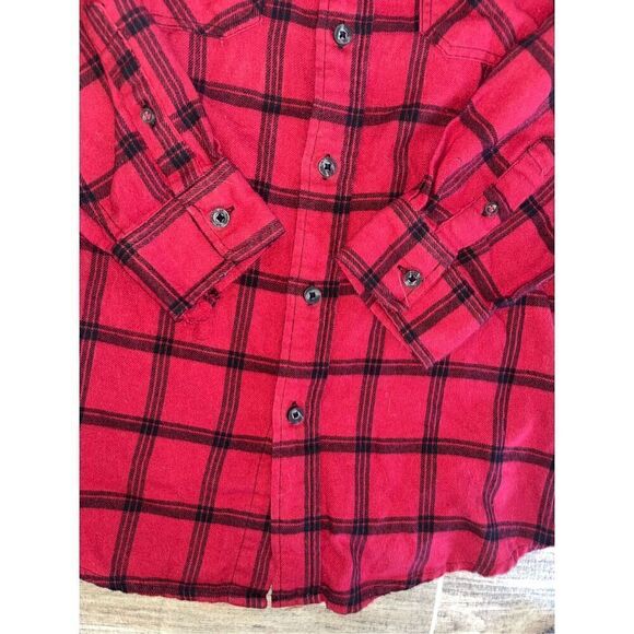 Red Plaid! Wrangler red plaid shirt sz med long sleeve - Picture 4 of 16